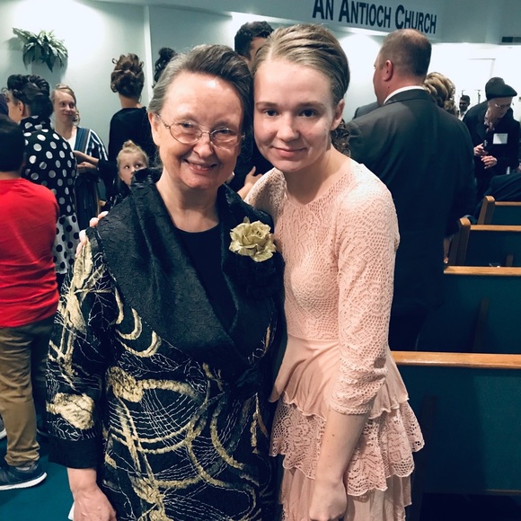 Meet your Posher, Samantha - Picture 3 of 5